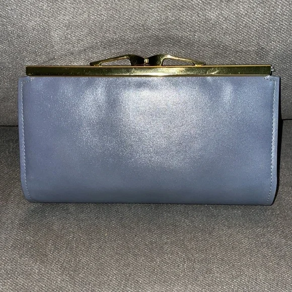 NEW VINTAGE Women’s Gray Leather Wallet. - Picture 6 of 8